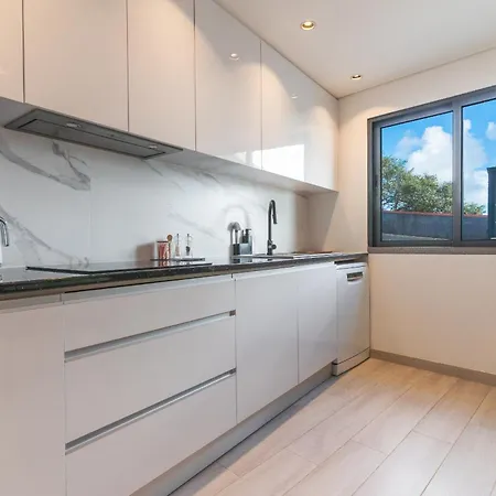 Breeze House 2 By Ah