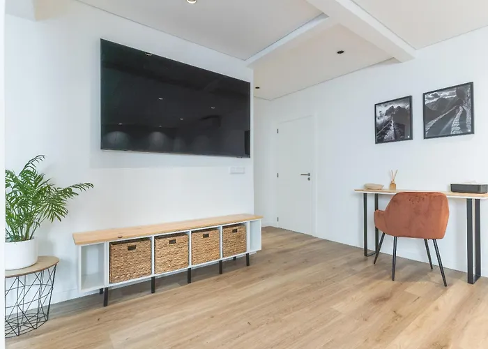 Breeze House 2 By Ah *