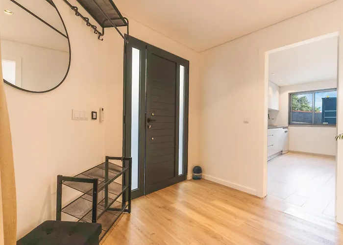 Breeze House 2 By Ah קאניקו